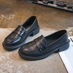 👠2 for $30👠Black loafer